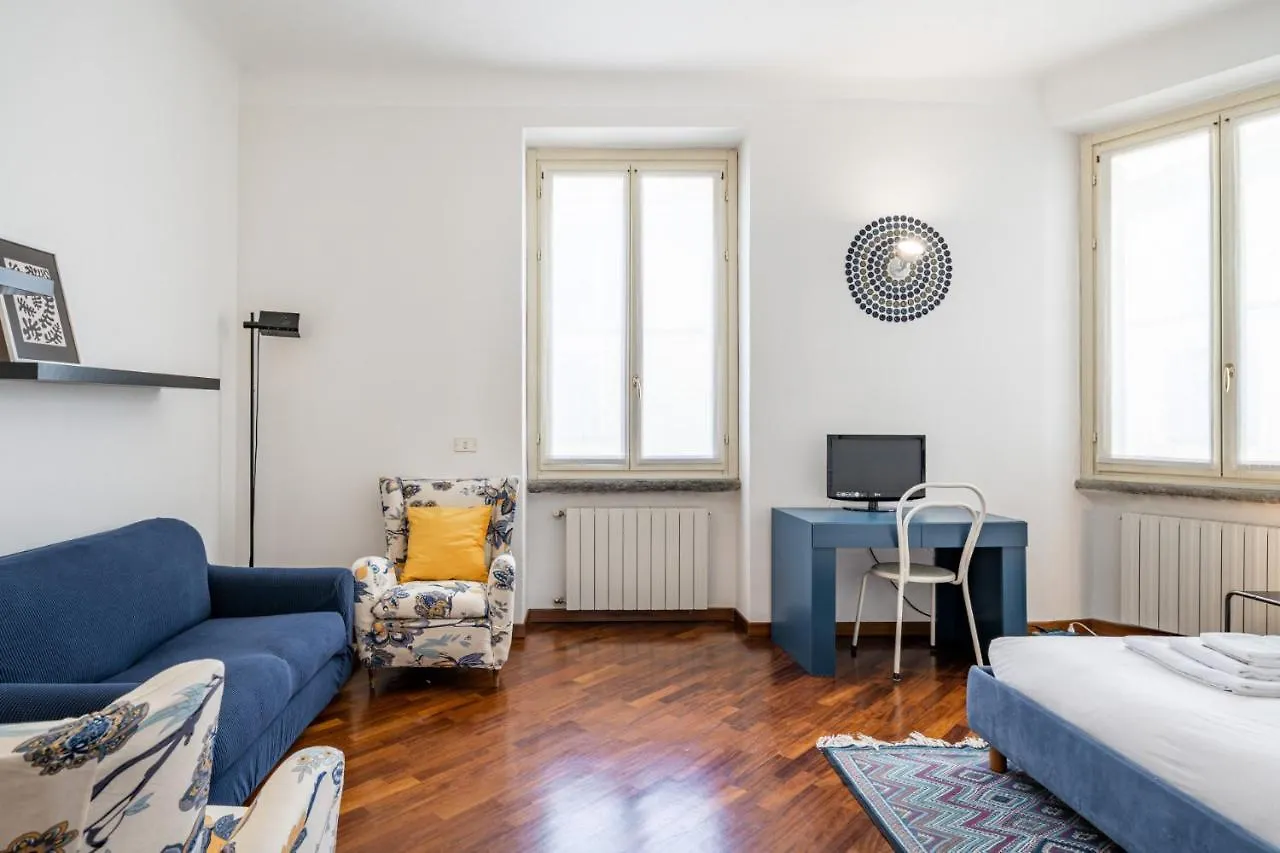 Easylife - Colorful Apartment In Porta Venezia District 米兰 0*,  意大利